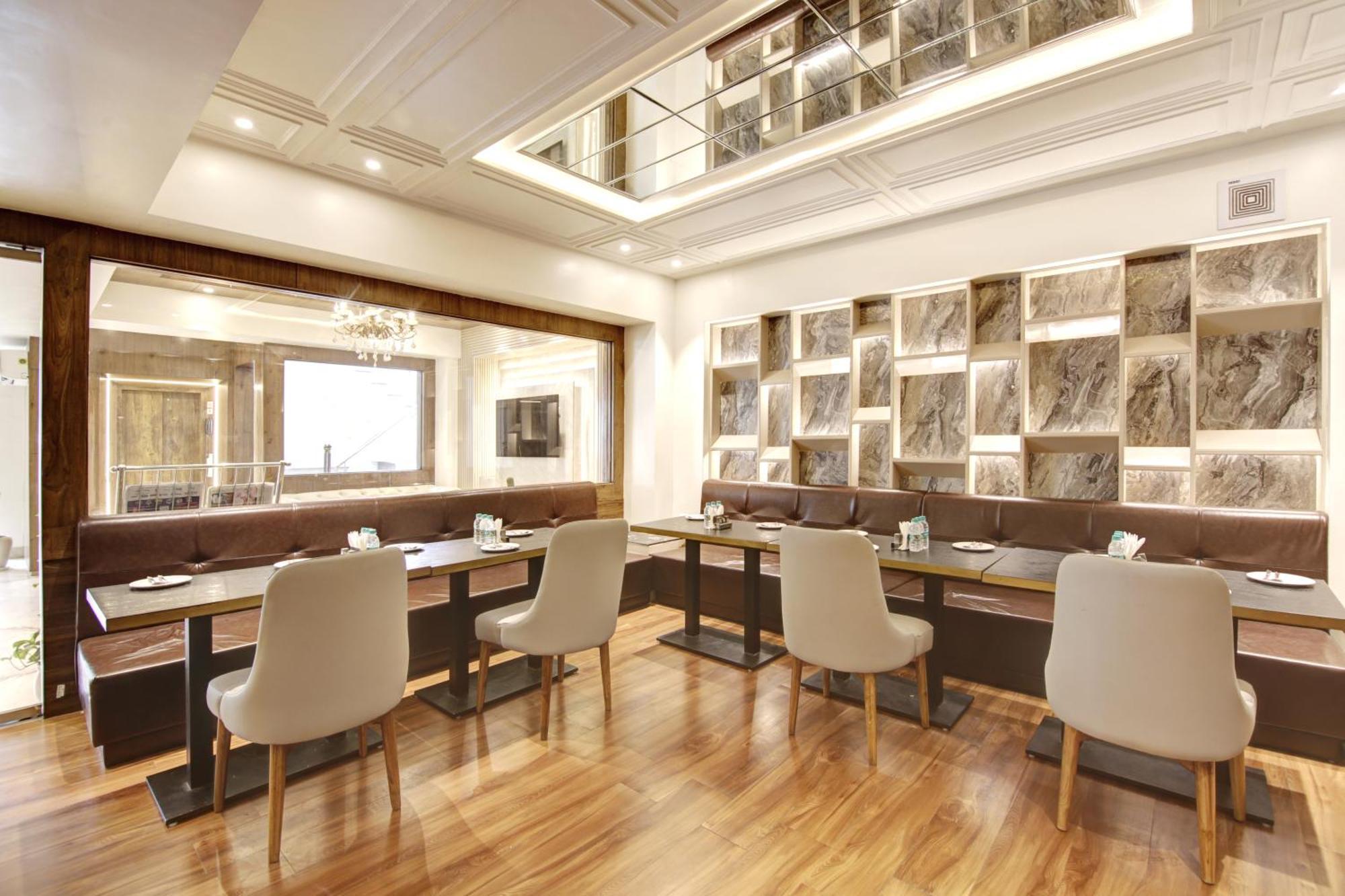 Marks Hotel & Banquet Noida Bagian luar foto